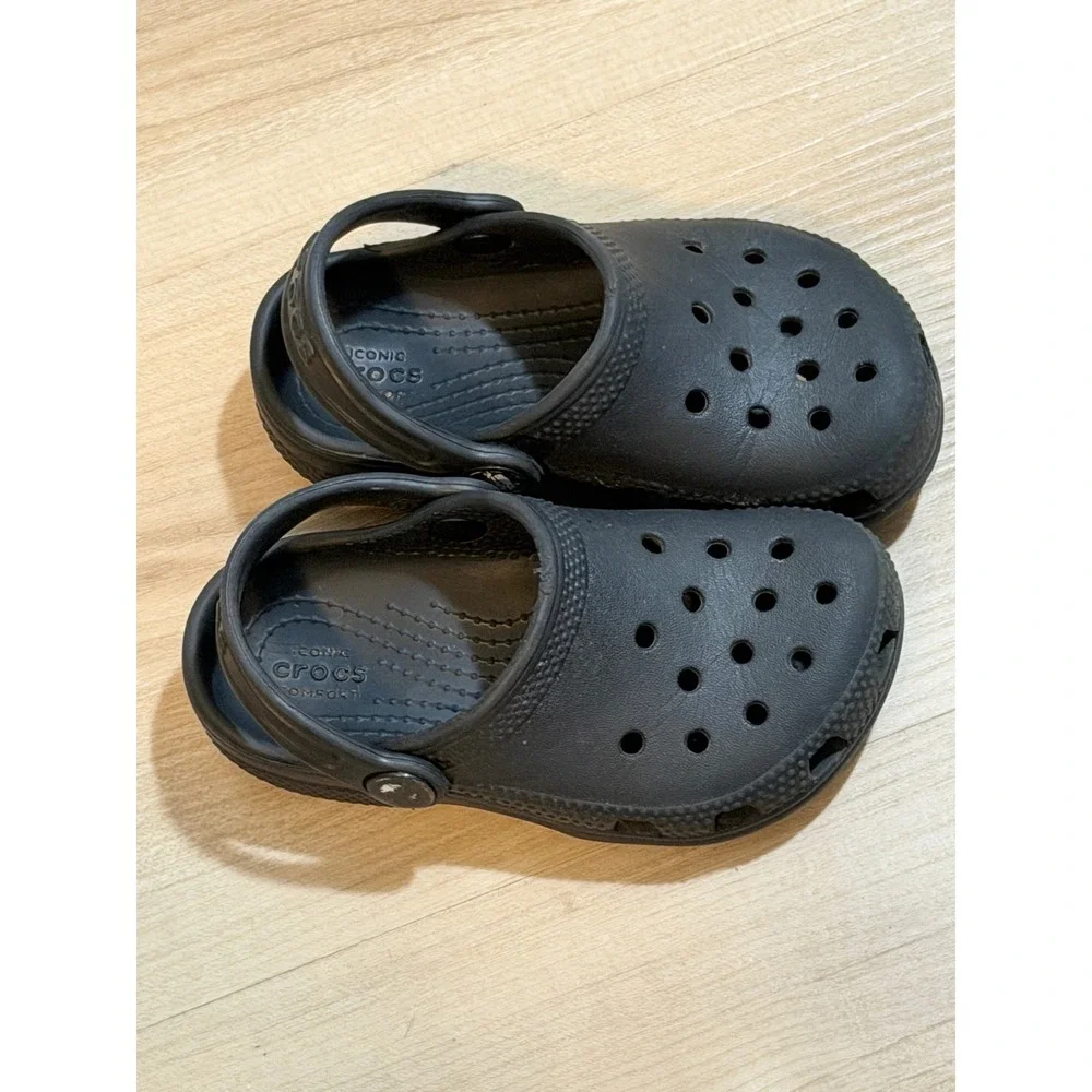 Crocs Classic Clogs Black 8 Toddler Boys Girls Slip On Water Shoes